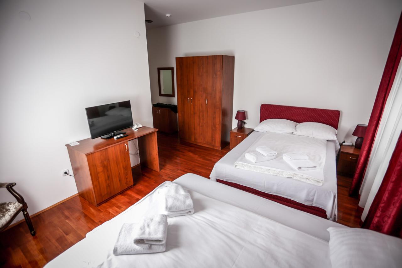 Hotel Bob ซาราเยโว ภายนอก รูปภาพ